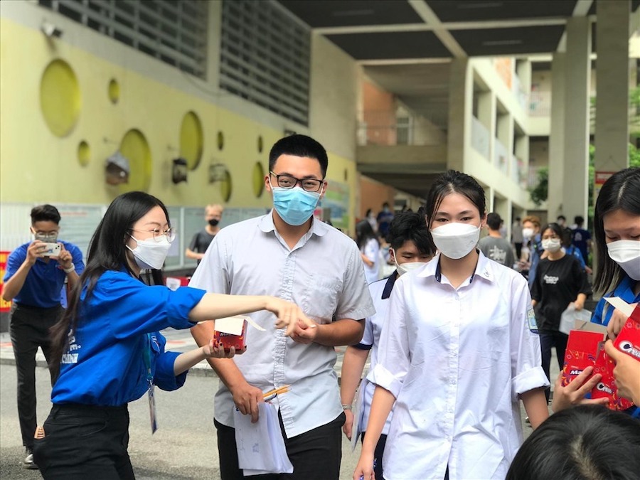 In 2025, many universities will continue to apply the high school transcript admission method for admission. Photo: Trang Ha