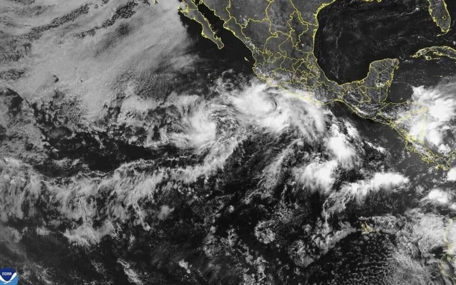 Tormentas formadas en el Pacifico Oriental, en la que la tormenta No. 1 Barbara pronostico para convertirse en huracan el 9 de junio. Foto: NOAA