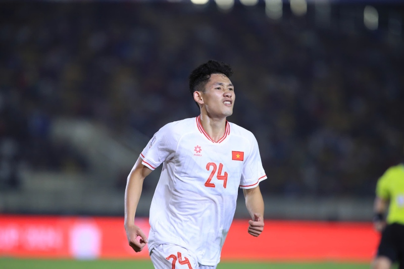 Midfielder Hai Long in the Vietnam national team jersey. Photo: Minh Dan
