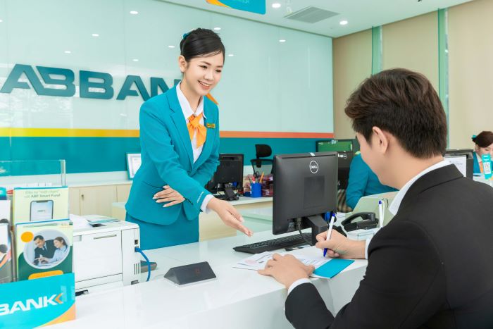 5 thang dau nam 2025, ABBANK ghi nhan dat gan 1.500 ti dong loi nhuan truoc thue. Anh ABBANK