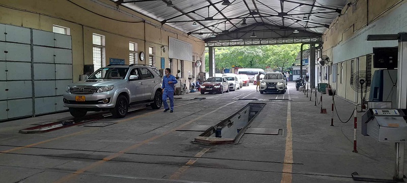 El Ministerio de Construccion acaba de tener un informe resumido sobre las tarifas de la carretera. Foto: Xuyen Dong