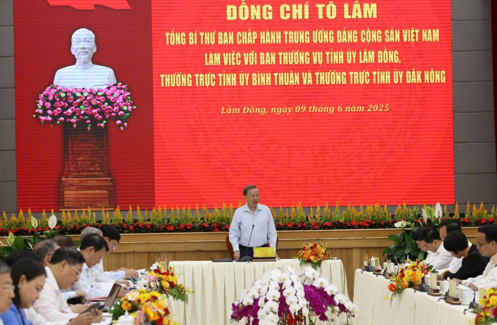 General Secretary To Lam worked with the Standing Committees of Lam Dong, Dak Nong and Binh Thuan Provincial Party Committees. Photo: Lam Hong