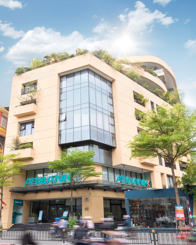 Voi gan 32 nam hoat dong, ABBANK luon duoc danh gia la mot Ngan hang uy tin, tan tam va dang tin cay cua hang trieu Khach hang, Doi tac va Nha dau tu tren toan quoc. Anh ABBANK