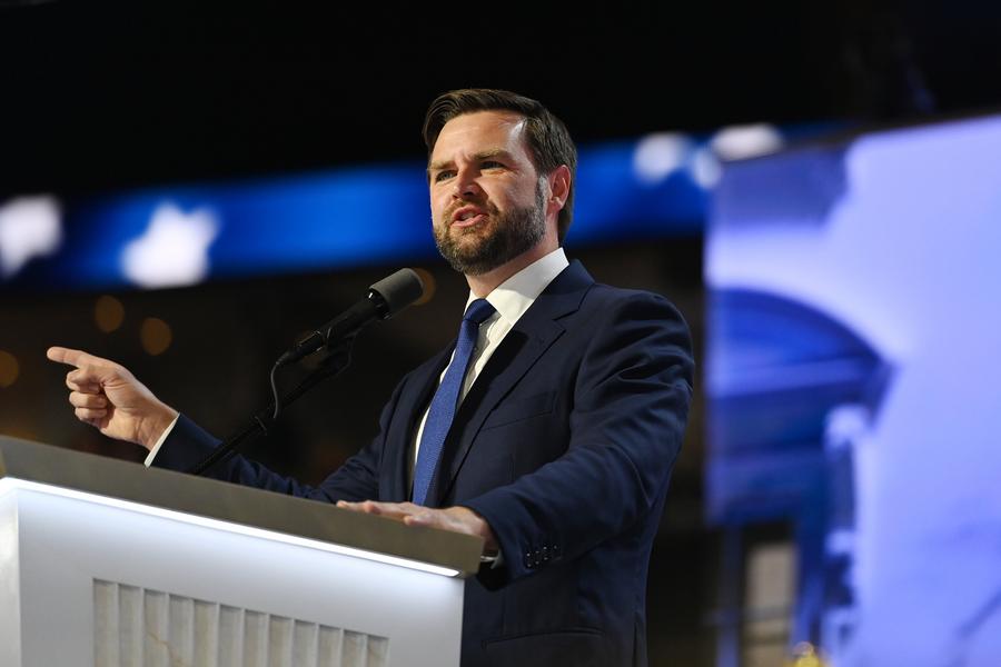 El vicepresidente de Estados Unidos, J.D Vance, critico a su predecesor para la ayuda ucraniana. Foto: Xinhua