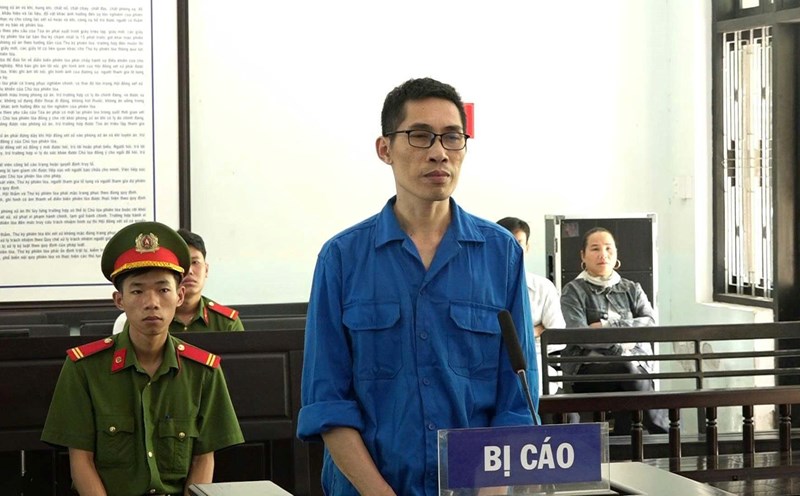 Using tricks to commit fraud, a director was sentenced to 25 years in prison.