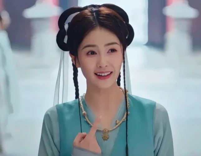 Bach Loc bi vi nhu Na Tra phien ban nu. Anh: Cat tu video