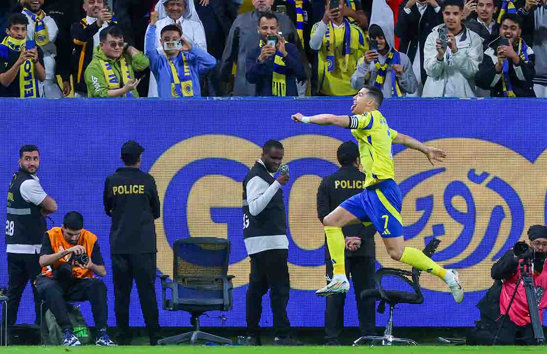 Ronaldo se o lai Al Nassr bat chap cac tin don ve tuong lai. Anh: AFP