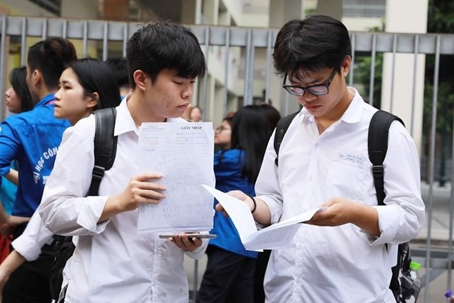 In 2025, considering high school transcripts will continue to be used by many universities as an admission method. Photo: Hai Nguyen