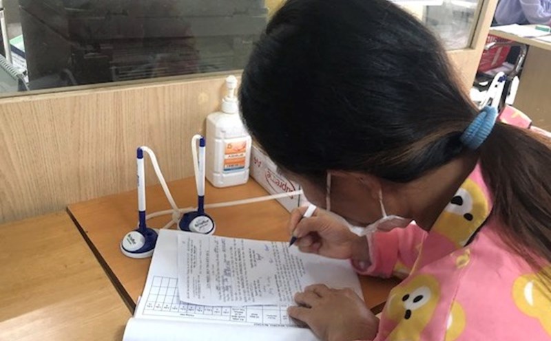 Decree 158/2025/ND-CP provides new guidance on temporarily suspending compulsory social insurance contributions when employees are temporarily suspended from work. Photo: Que Chi