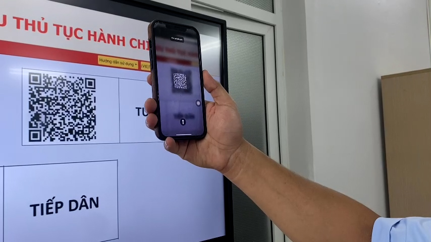 새로운 모델 운영 첫날 하노이에서 가장 큰 첸드라 슈퍼 구역인 첸드라의 관리 문제.