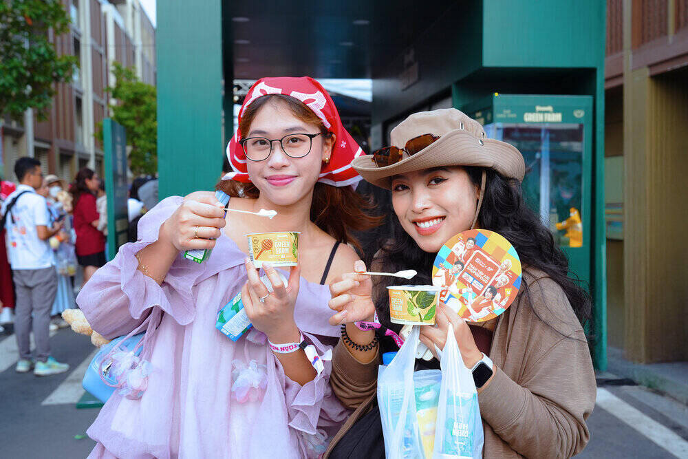Vinamilk Green Farm Sua chua Men Hy Lap tung “gay bao” khi ra mat tai Viet Nam voi “concept” san pham doc dao, thu vi trong cach thuong thuc. Ảnh: Vinamilk