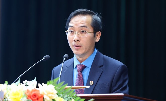 M. Vang A La - President de la Federation du travail de la province de Son La a ete mute et designe pour occuper le poste de secretaire de la commune de Phieng Cam a partir du 1er juillet. Photo : Minh Thanh