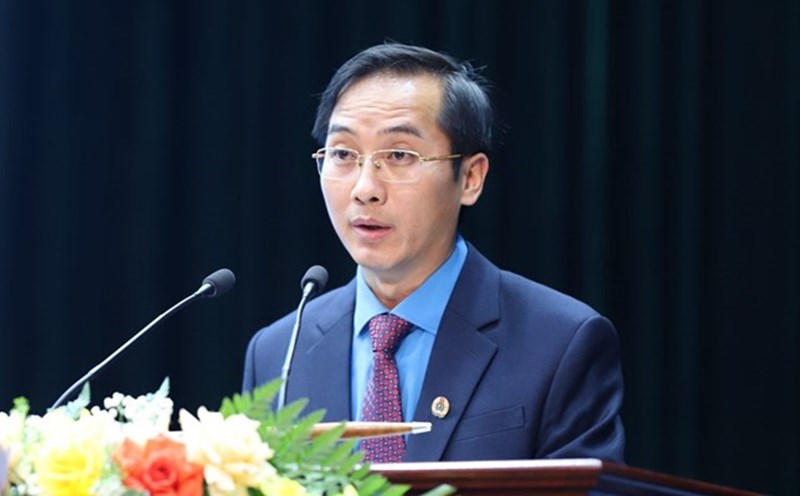 Mr. Vang A La - Chairman of the Son La Provincial Federation of Labor was appointed to hold the position of Secretary of Phieng Cam Commune from July 1. Photo: Minh Thanh