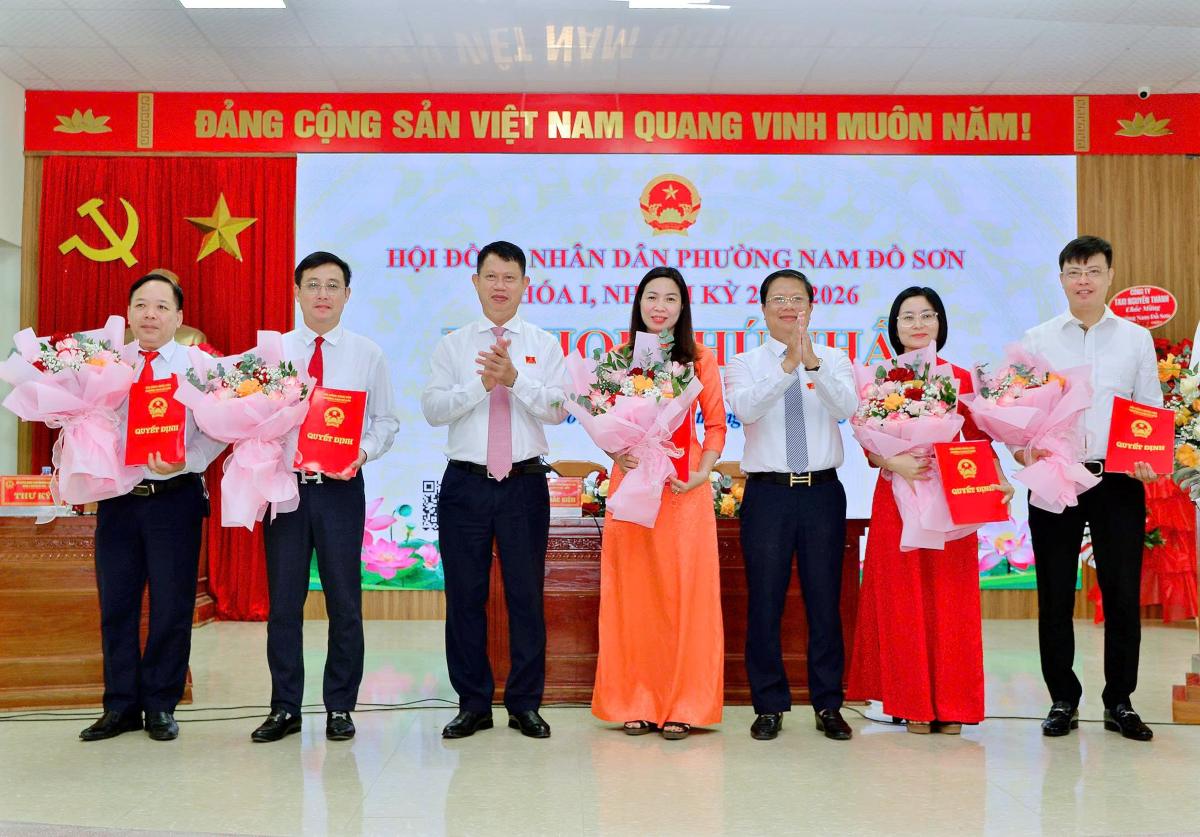 Phuong Nam Do Son kien toan nhan su trong ngay 1.7. Ảnh: Tuyen giao Do Son