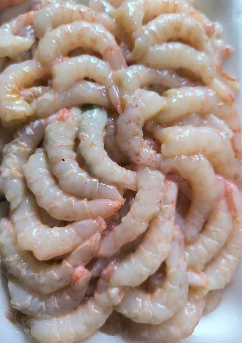 Om tofu shrimp is rich in calcium, which can improve osteoporosis. Photo: Quang Minh.