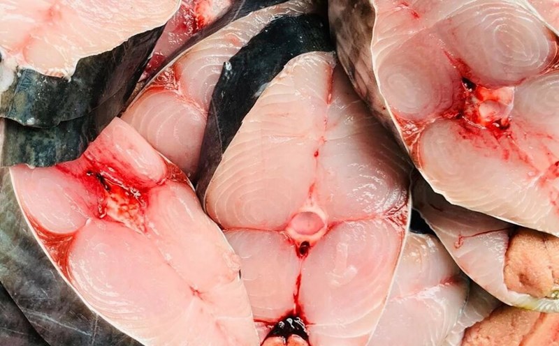 Mackerel is rich in omega-3 and is one of the fatty fish that should be included in the diet to help reduce the risk of liver disease. Photo: Kieu Vu