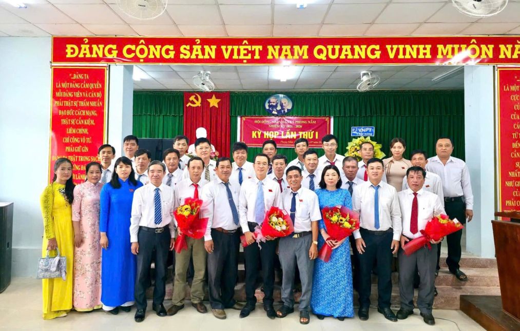 Cac dai bieu HDND xa Phong Nam, TP Can Tho. Anh: Quoc Quy