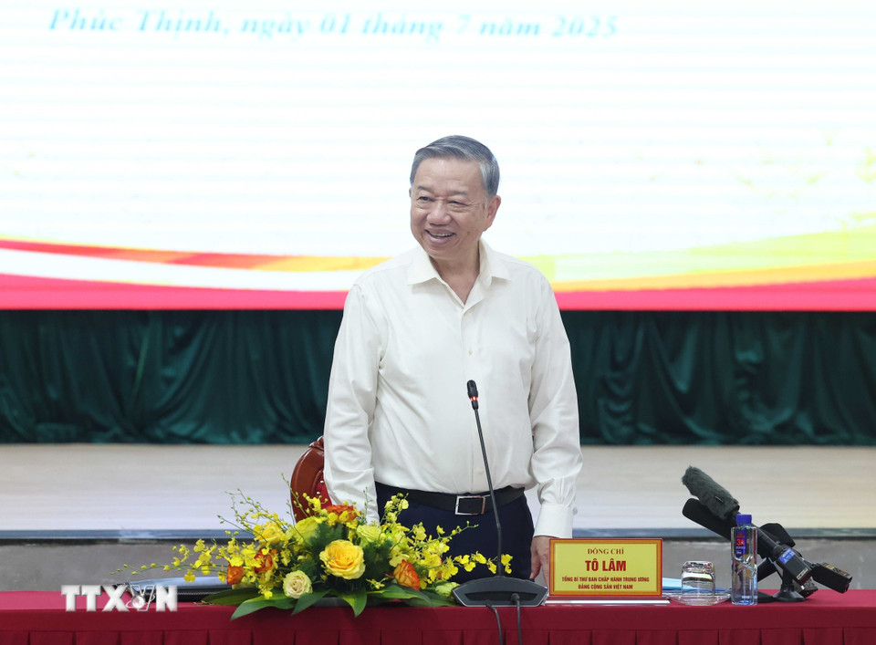 General Secretary To Lam gave a speech at the visit and inspection of the activities of local authorities at both levels in Phuc Thinh commune, Hanoi. Photo: VNA