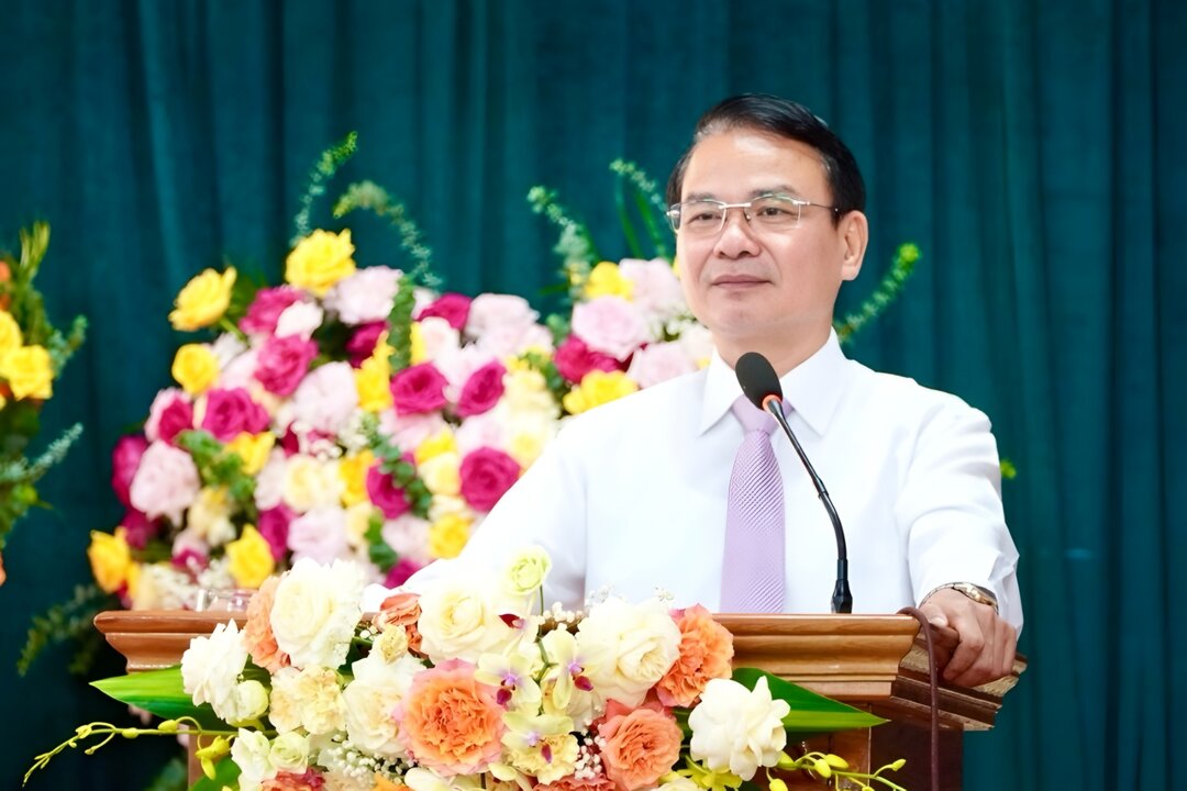 Bi thu Tinh uy Phu Tho phat bieu tai ky hop. Anh: Cong TTDT Phu Tho.
