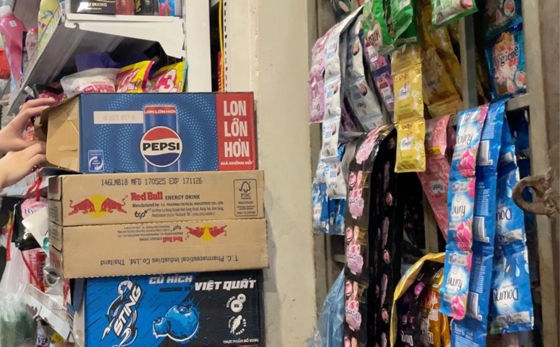 easy-to-understand tax consulting: Time to issue an electronic invoice when exchanging goods. Photo: Thanh Binh