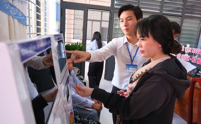 Accelerating the settlement of administrative procedures helps Ca Mau go far but not slow