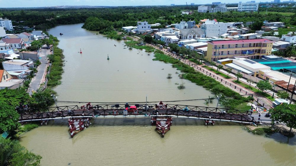 Du an Xay dung cau Rach Tom tren dia ban xa Hiep Phuoc, co tong muc dau tu 497 ti dong. Anh: Anh Tu