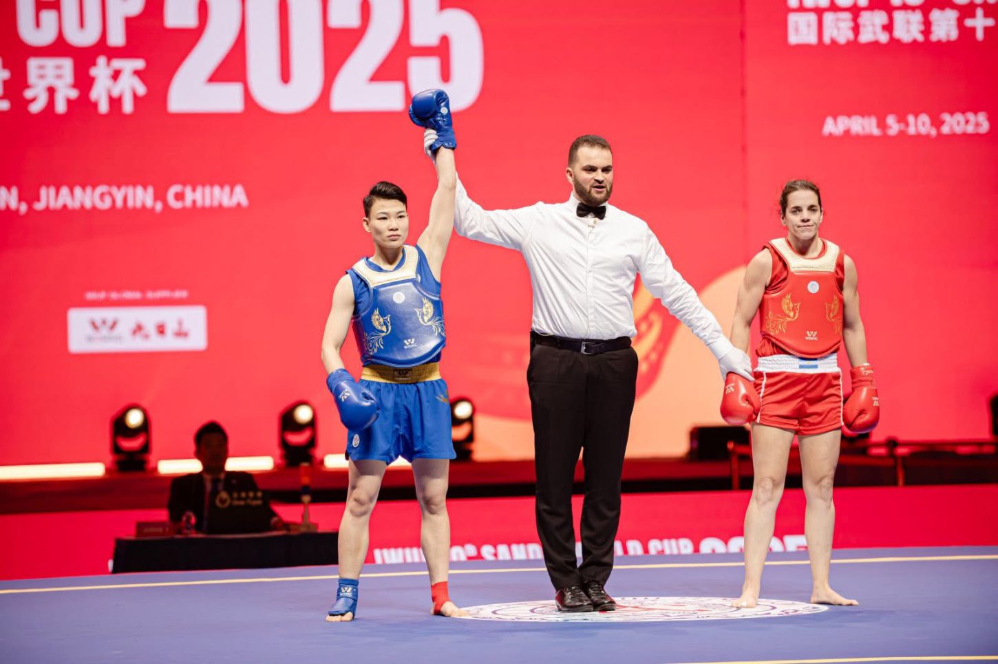 Nguyen Thi Thu Thuy competed and won the 2025 World Cup. Photo: World Wushu Federation (IWU)