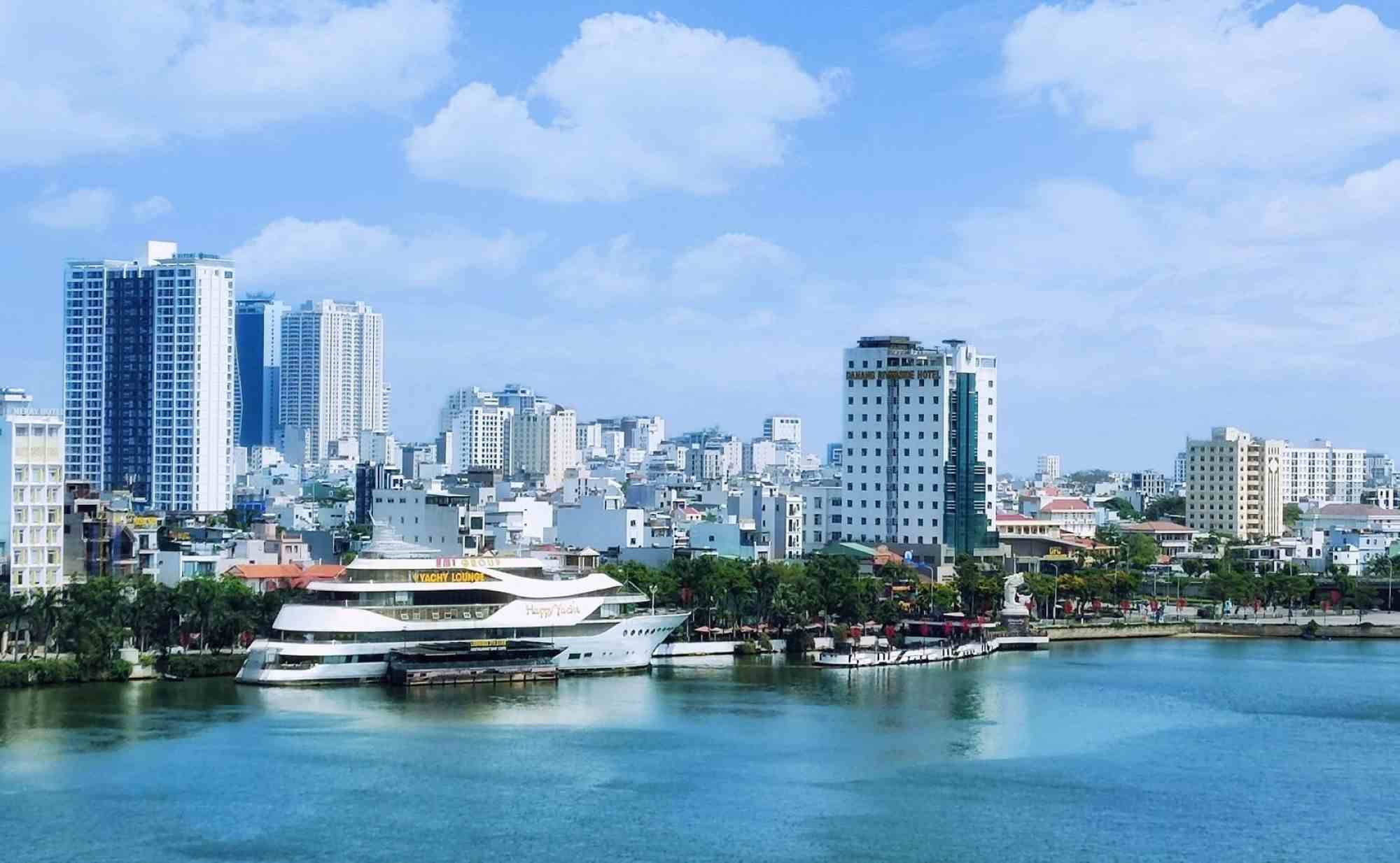 ダナンは、Quang Namと合併した後、都市への新しいロゴテンプレート（ロゴ）に関する人々の意見に同意しています。写真：ル・息子