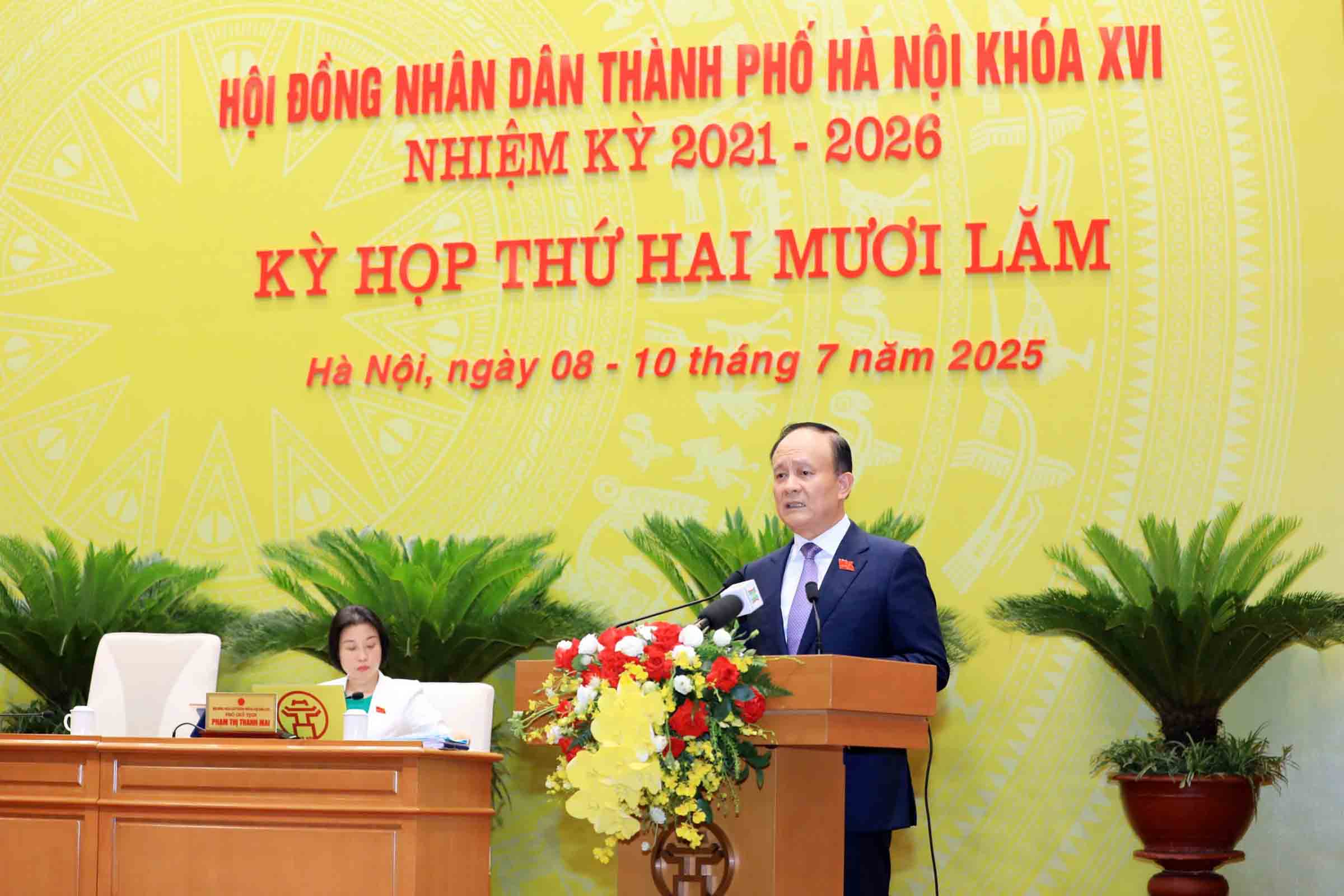 Mr. Nguyen Ngoc Tuan - Chairman of the Hanoi People's Council delivered a closing speech at the 25th session of the 16th Hanoi People's Council. Photo: Quang Thai