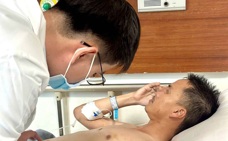 After surgery, patient T's health condition has stabilized. Photo: Thanh Tuan