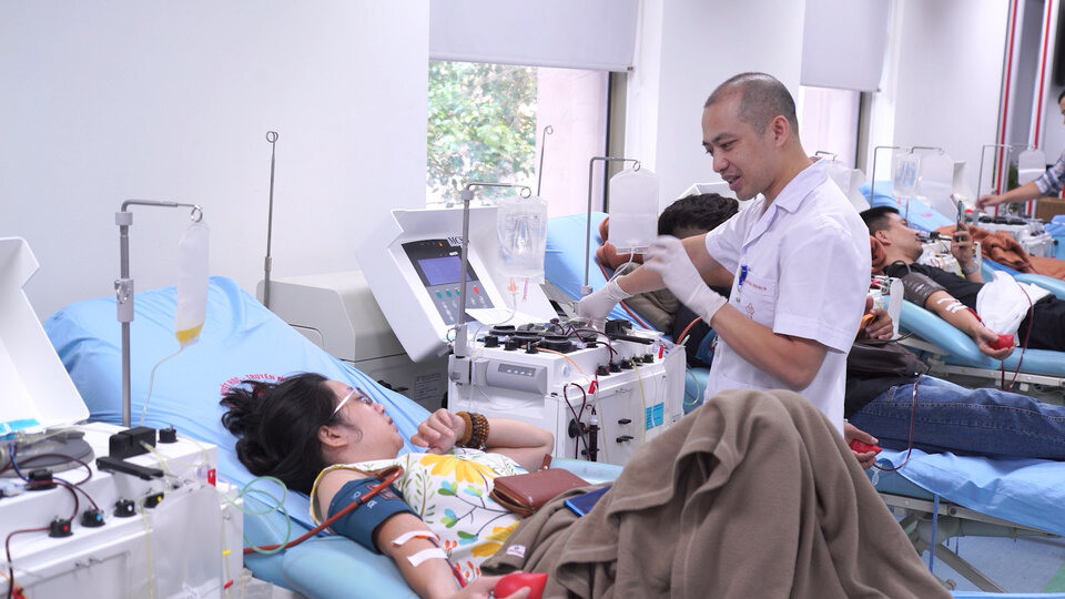 혈액학 연구소 O형 혈액 15 000단위 이상 추가 헌혈 요청