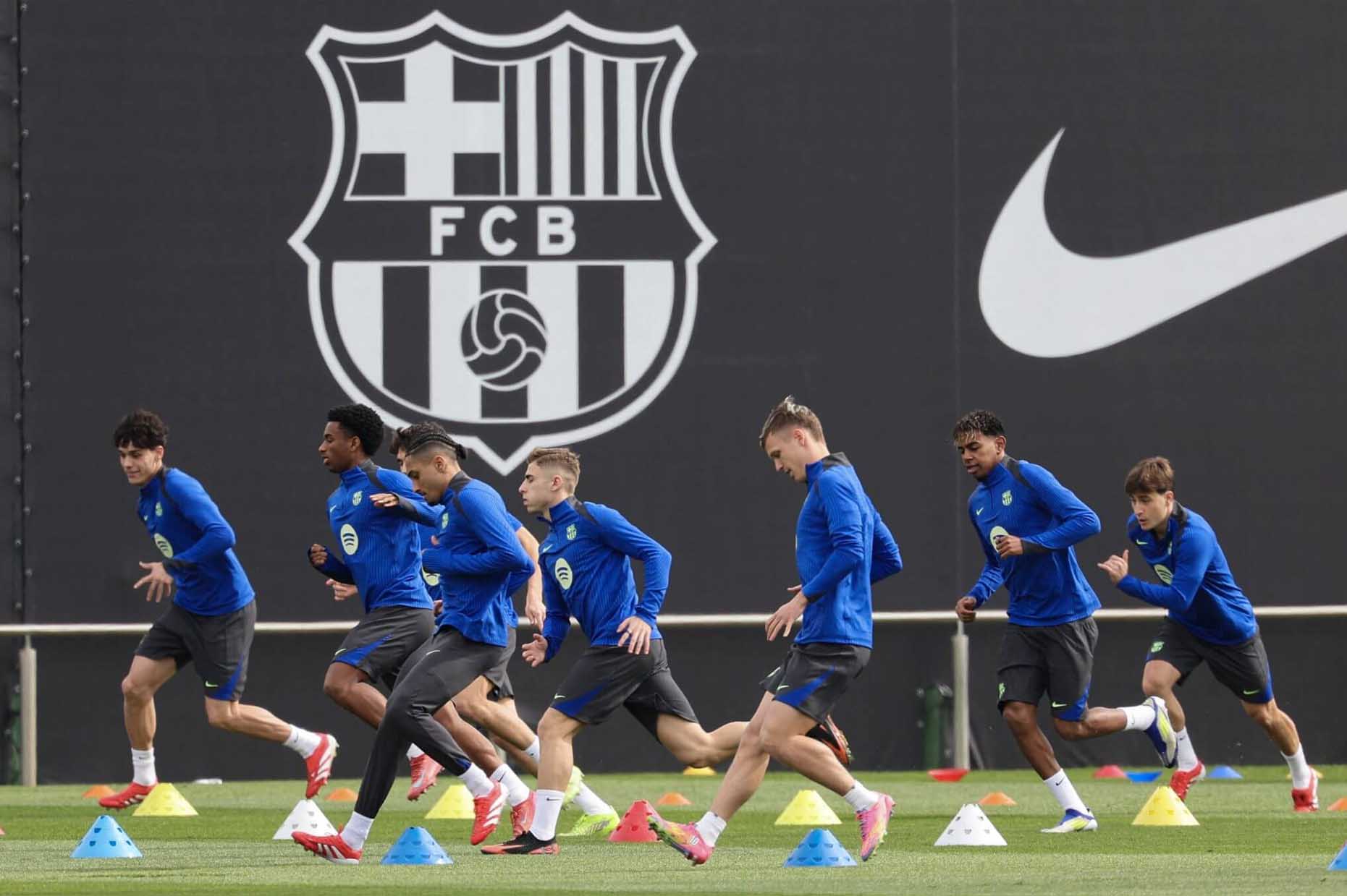 Barcelona dang co nhieu nguoi thua. Anh: AFP