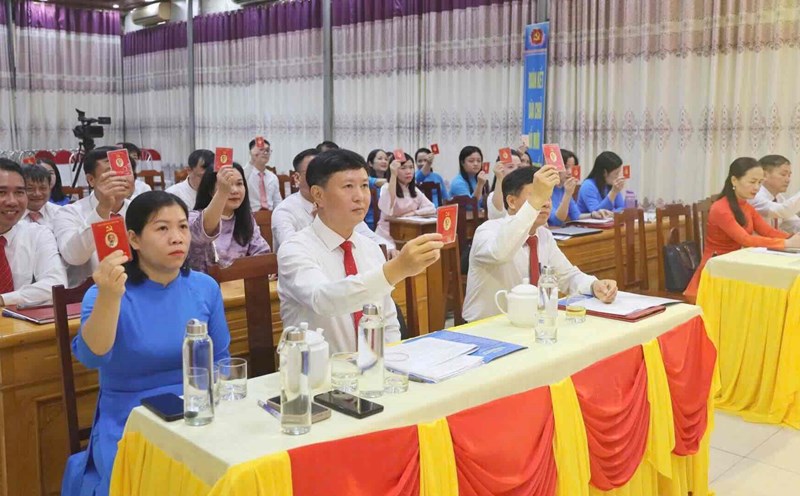 The Party Cell of the Trade Union Work Committee held its first Congress for the 2025-2030 term. Photo: Ha Tinh Trade Union