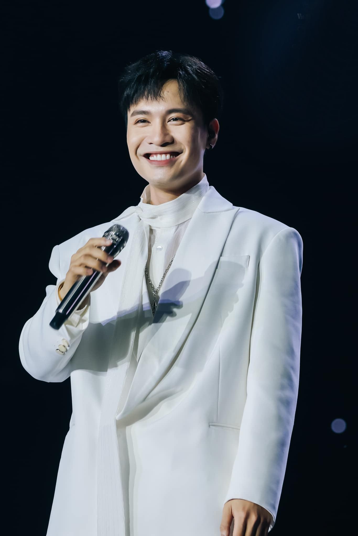Ca si Pham Anh Duy. Anh: NSX Anh trai say hi