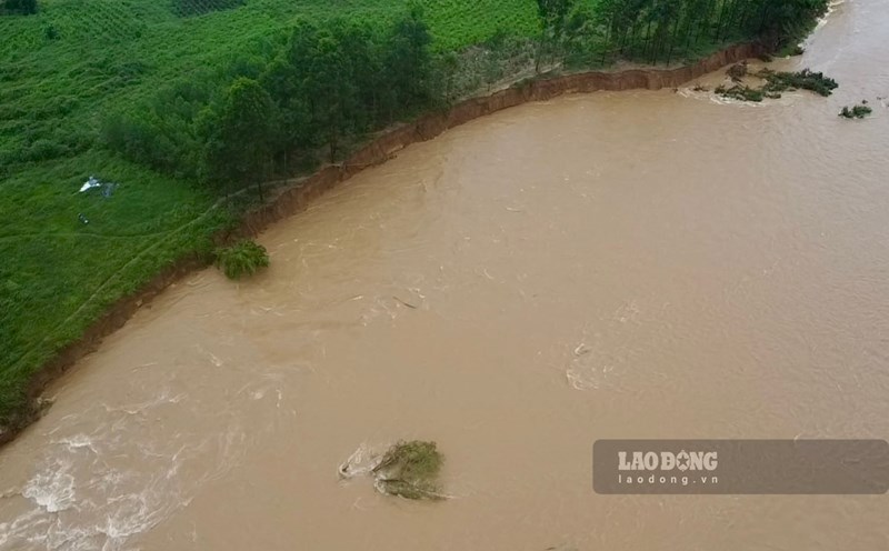 Weather forecast for tomorrow, July 11 to July 12, the Northern region and Thanh Hoa will continue to have moderate to heavy rain, some places will have very heavy rain with a total common amount of 50-120mm, some places over 250mm. . Photo: Nguyen Hoan