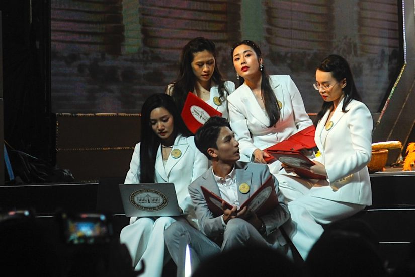 中央国家銀行機関の労働組合が2024年末の「グリーンライフのためのグリーン銀行」コンテストに参加 - 職業文化の構築に関連する実用的な活動。写真:ホアン・キエップ