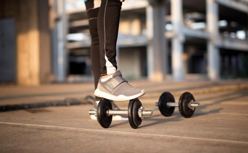 Why should you add weights when walking? Photo: Thuy Duong
