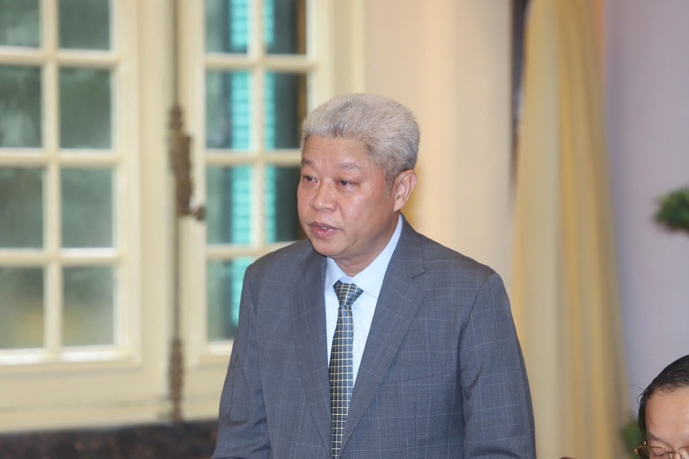Thu truong Bo Noi vu Nguyen Manh Khuong thong tin nhung diem moi cua Luat Viec lam 2025. Anh: Duy Thien