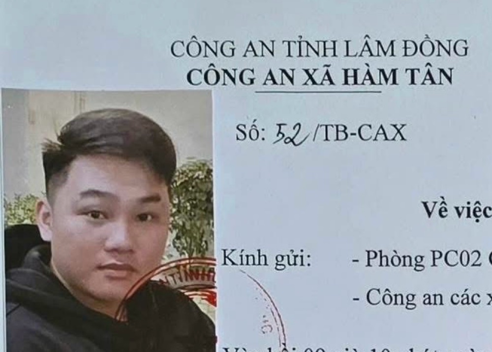 Hình ảnh nam thanh niên mất tích trên thông báo truy tìm của công an. Ảnh: Công an 