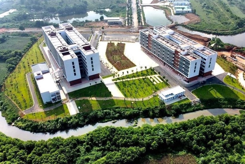 According to the plan, by the end of 2025, Hanoi National University urban area will reach over 480,000m2 of construction floor space, with nearly 20,000 full-time students. Photo: VNU