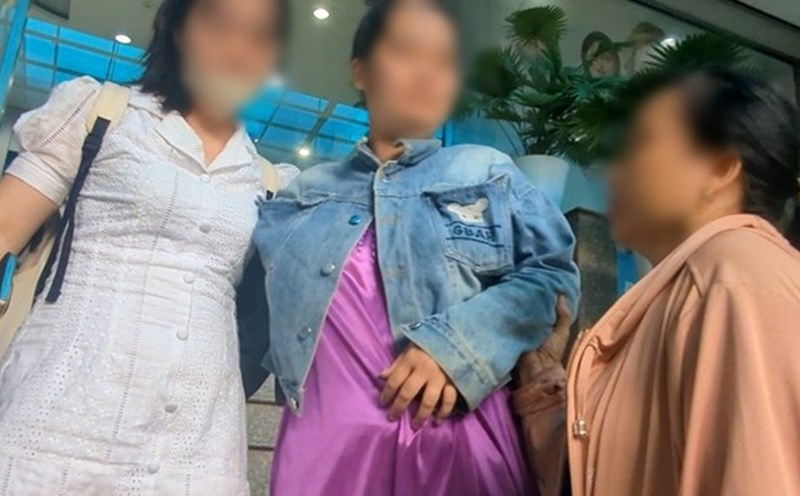 A "faking illness and getting paid" clinic was handled by Ho Chi Minh City after the patient reported it via the hotline. Photo: Nguyen Ly