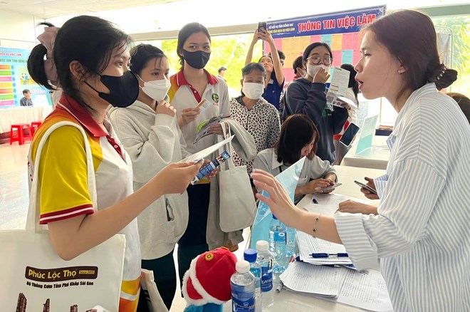 Cần tuyển 1.800 lao động tại sàn giao dịch việc làm Đồng Nai