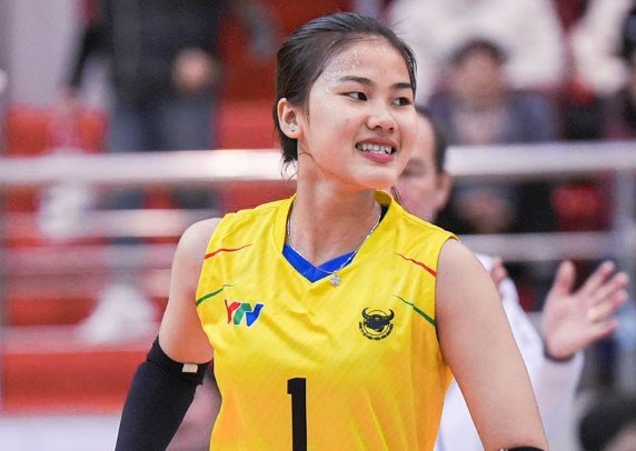 반대편 공격수 Nguyen Thi Tra My는 2025년 U23 전국 선수권 대회에 출전할 기회를 얻었습니다. 사진: 베트남 배구