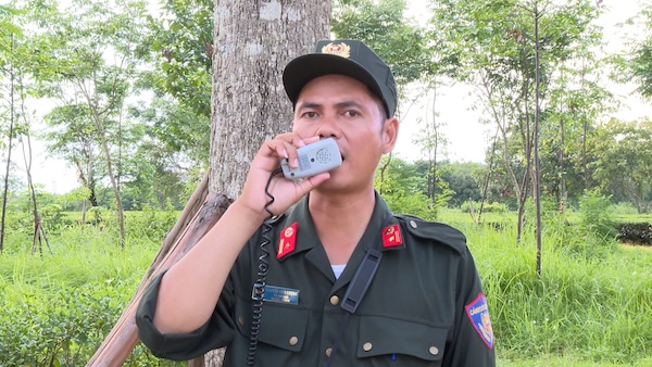 “Ngoai nhung cai gio tap chinh thi toi co khuyen khich cac ban la tap them cac dong tac bo tro va tap them cac dong tac, cac bai tap ve the luc cung nhu chay dai vao buoi chieu, buoi sang de cac ban the luc cua cac ban tang dan len de lam sao theo theo kip cac khoi nam“, thieu ta Nguyen Tien Luong cho biet.