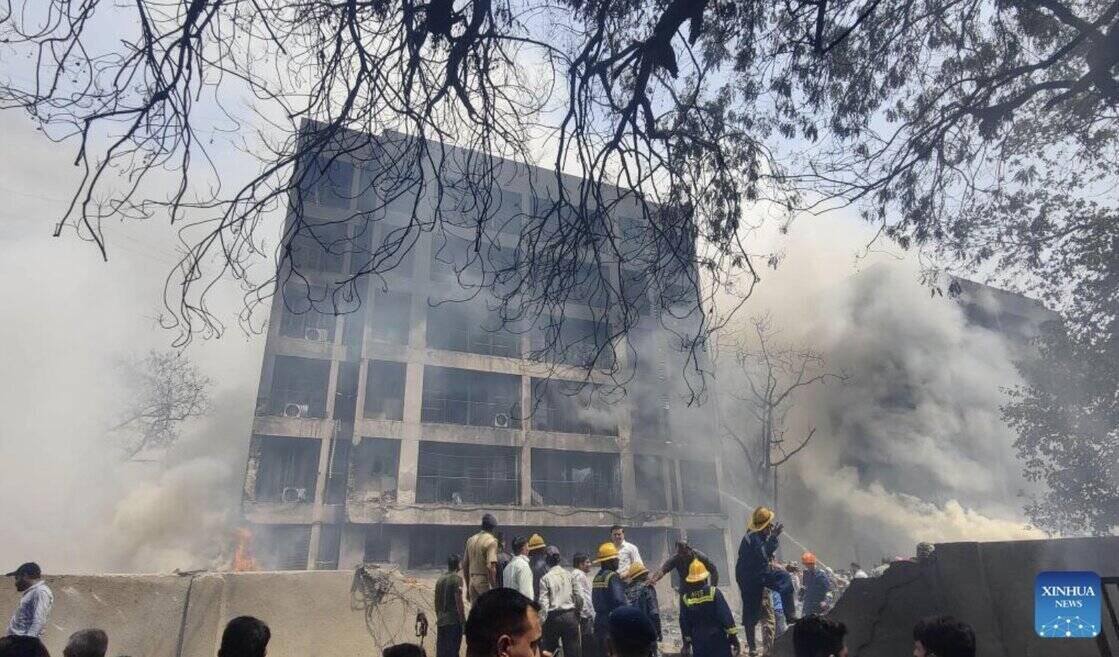 La escena del accidente aereo de Air India. Foto: Xinhua