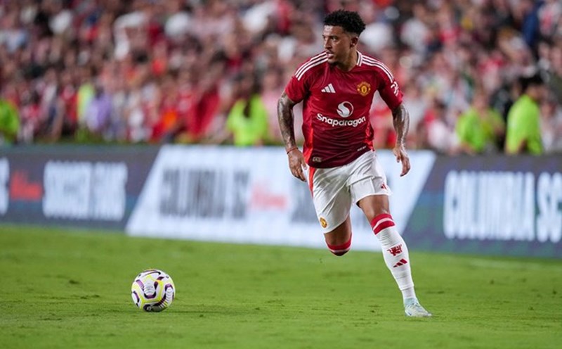 Jadon Sancho wants to receive compensation from Man United. Photo: AFP
