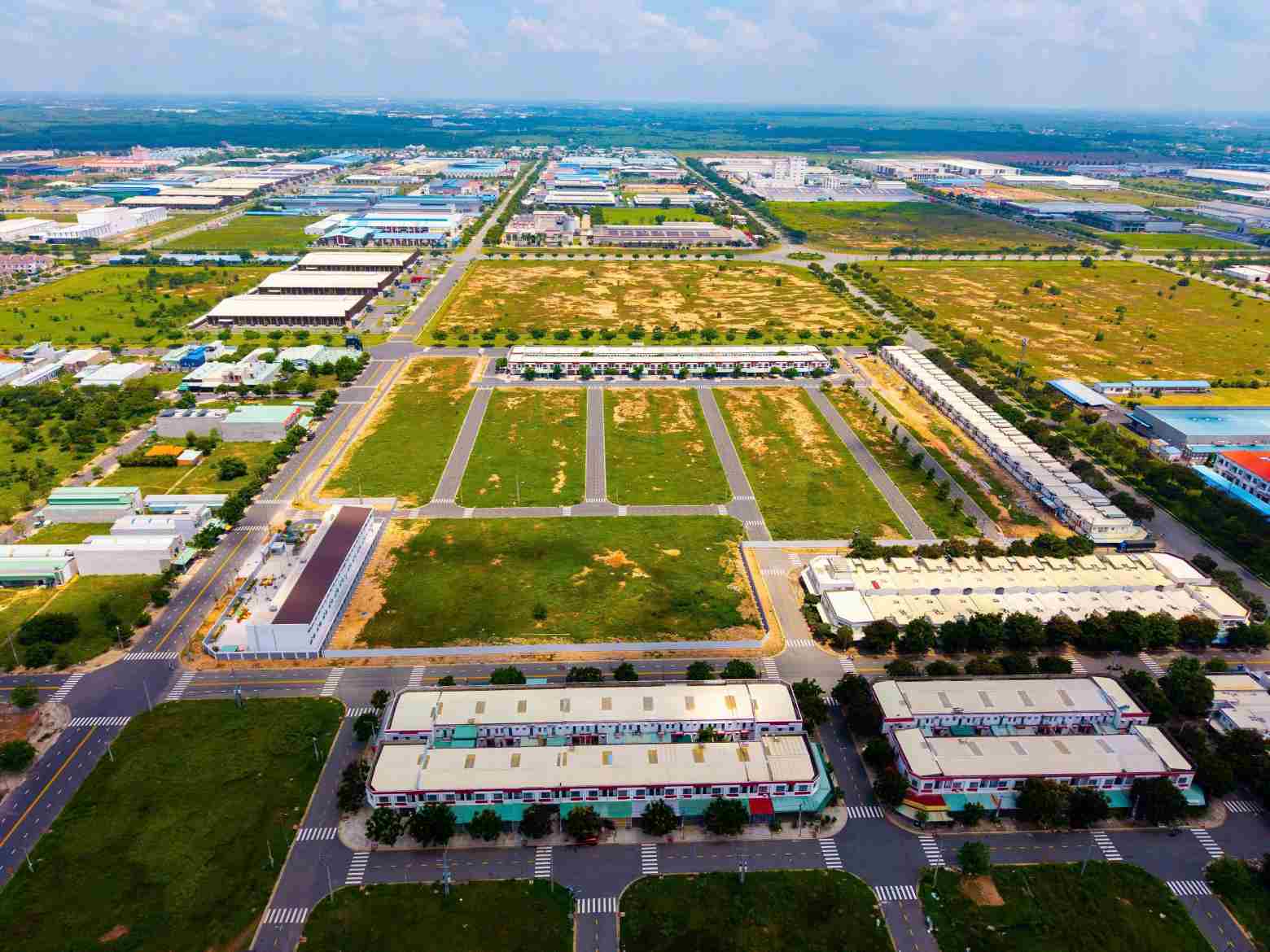 VSIP II工業団地の隣で展開されている不動産プロジェクト。写真:VSIP提供