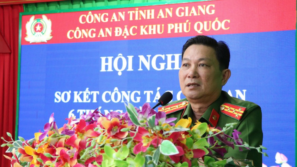 푸 공안은 밀라 특별 계획 공격 최고조 기간을 적극적으로 시행했습니다.