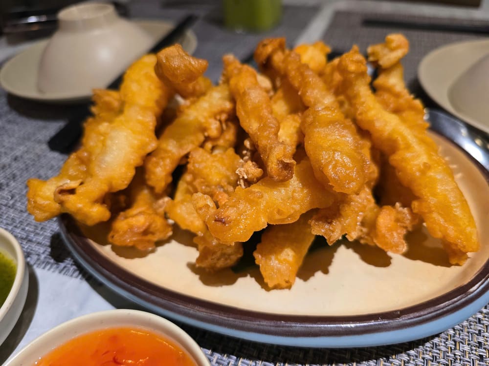 Thai-style crispy fried mushroom dish has a simple recipe, very easy to prepare. Photo: Tuan Dat