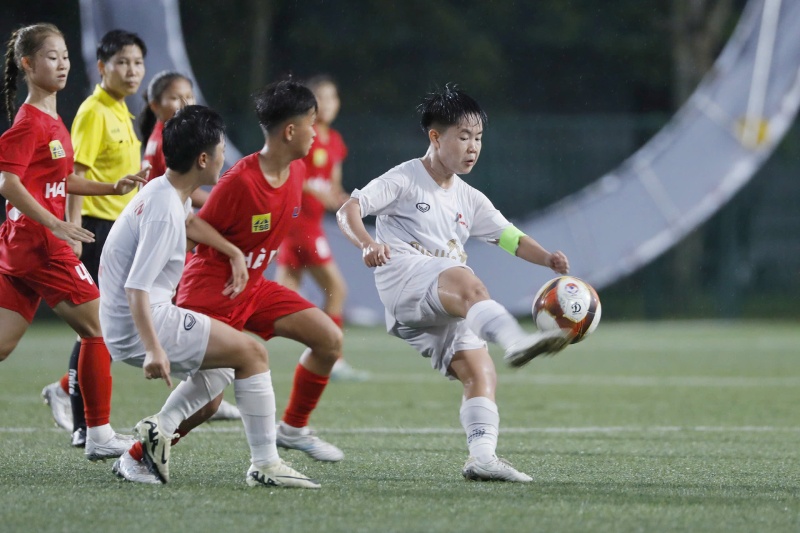 U16 Phong Phu Ha Nam thua dang tiec truoc U16 Ha Noi. Anh: VFF